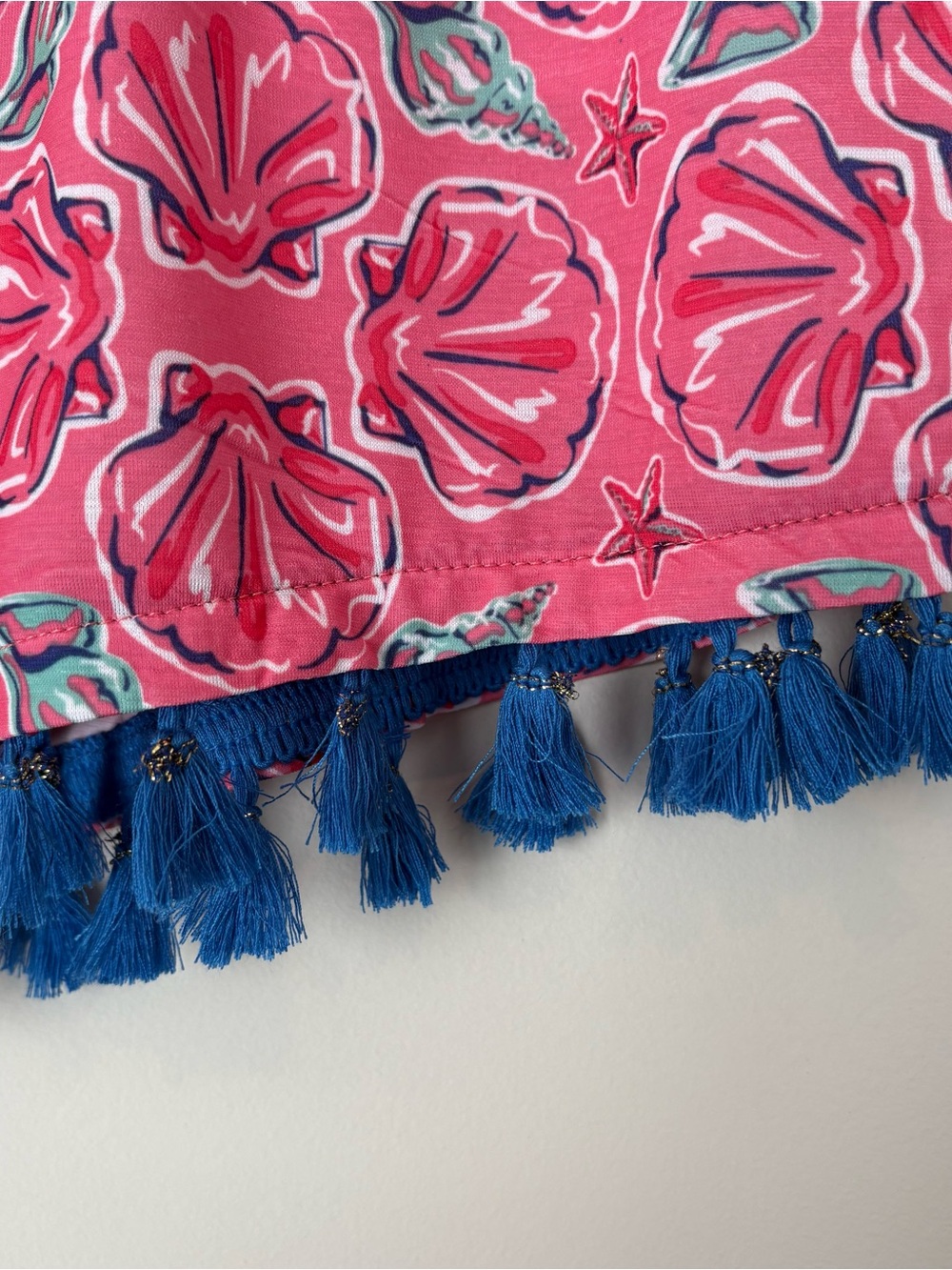 Simply Southern Pull on Seashell Shorts Navy Tassel Fringe sz S/M - Picture 6 of 7